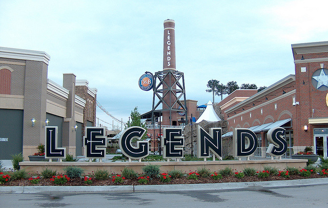 Legends Outlets – Kansas City