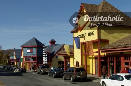 Photos of Tanger Outlets – Saint-Sauveur, QC — Quebec, Canada | Outletaholic